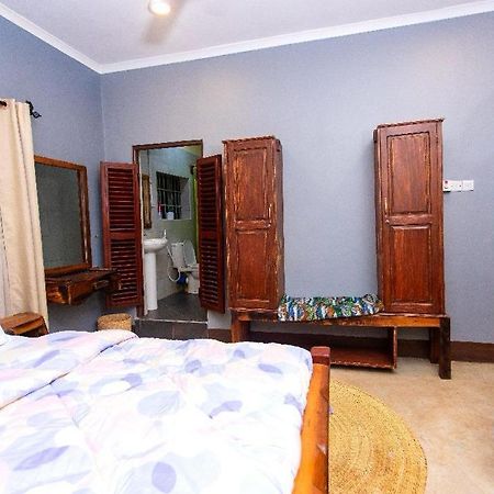 Moshi Urban Hostel And Backpackers Экстерьер фото