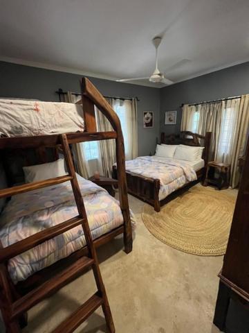 Moshi Urban Hostel And Backpackers Экстерьер фото