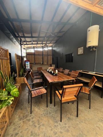 Moshi Urban Hostel And Backpackers Экстерьер фото