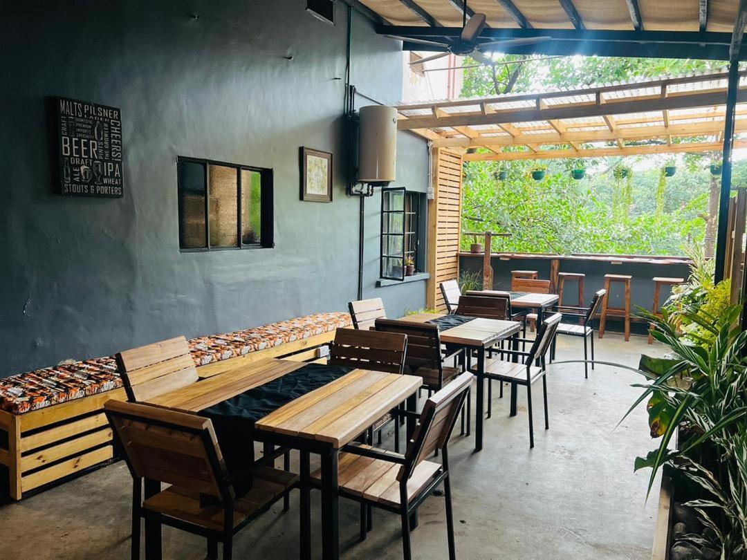 Moshi Urban Hostel And Backpackers Экстерьер фото